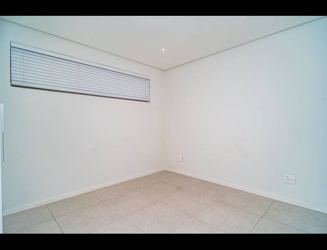 3 BEDROOM APARTMENT FOR SALE IN SIBAYA PRECINCT